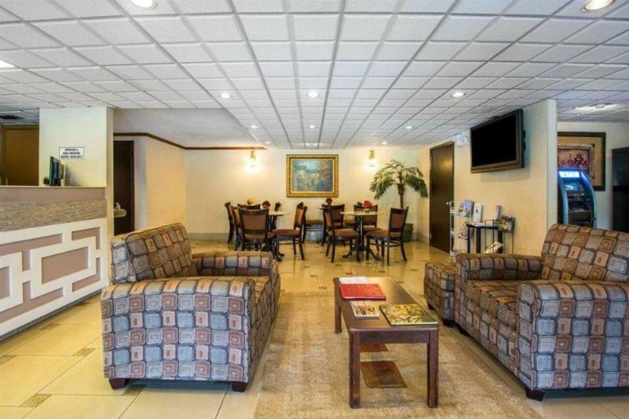 Red Roof Inn Jacksonville - Cruise Port Εξωτερικό φωτογραφία