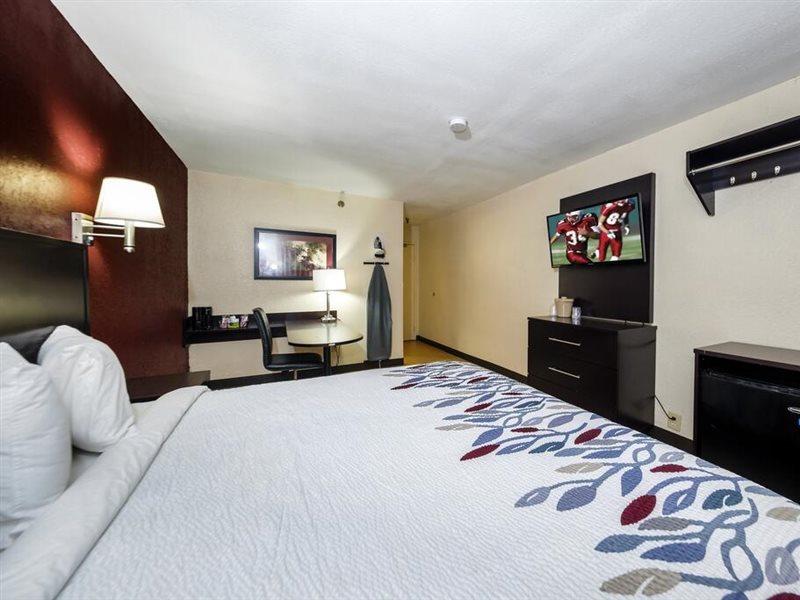 Red Roof Inn Jacksonville - Cruise Port Εξωτερικό φωτογραφία