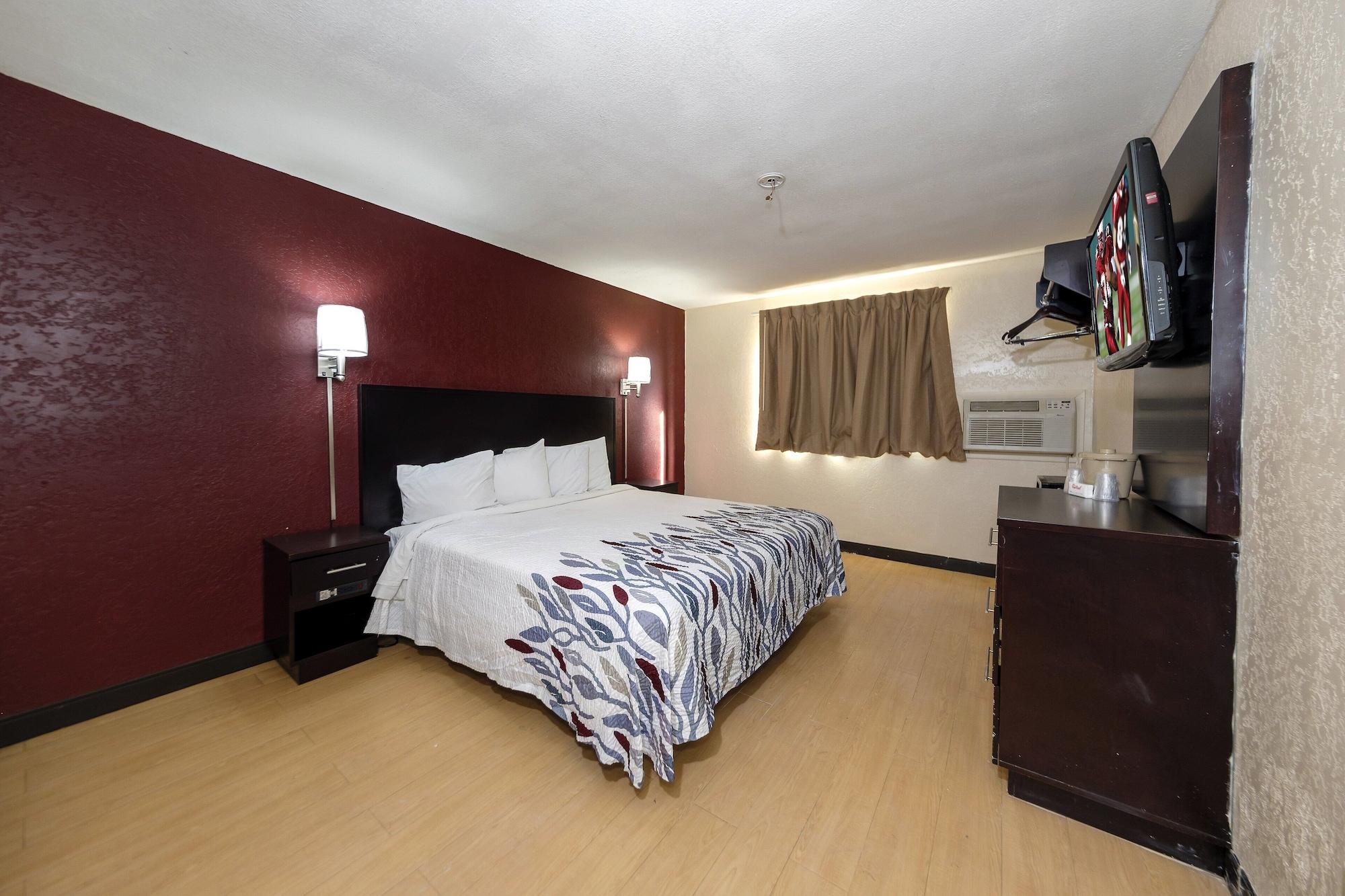 Red Roof Inn Jacksonville - Cruise Port Εξωτερικό φωτογραφία
