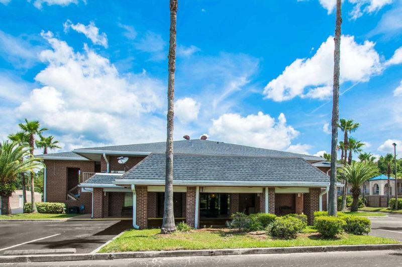 Red Roof Inn Jacksonville - Cruise Port Εξωτερικό φωτογραφία